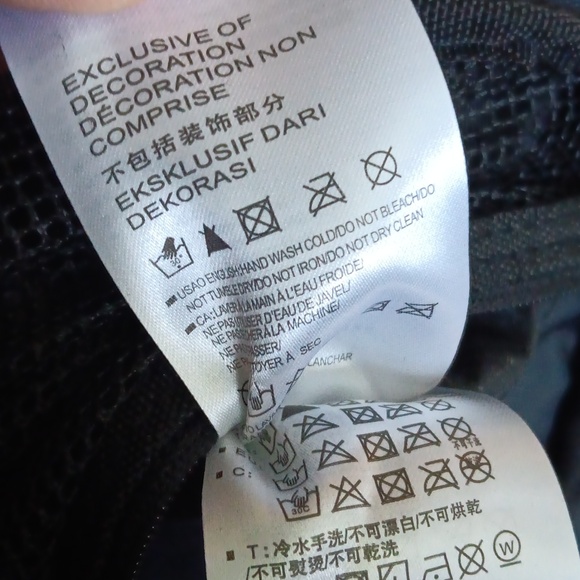 Hurley Pink Tropical Floral Cosmetic Bag - Picture 6 of 8